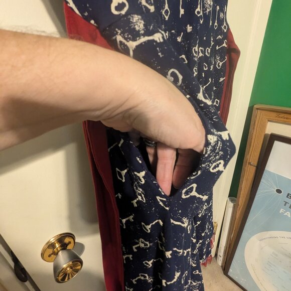 Effie's Heart dress size 3x - key pattern - Picture 10 of 10